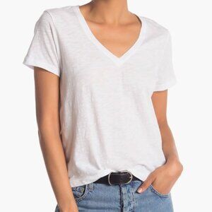 NEW!! NWT Womens V-Neck Short Sleeve T-Shirt